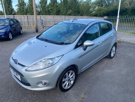 FORD FIESTA 1.25 Zetec 5dr