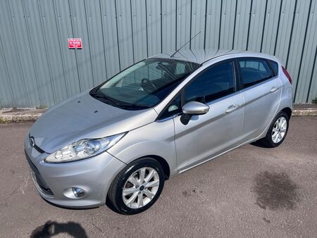 FORD FIESTA 1.25 Zetec 5dr